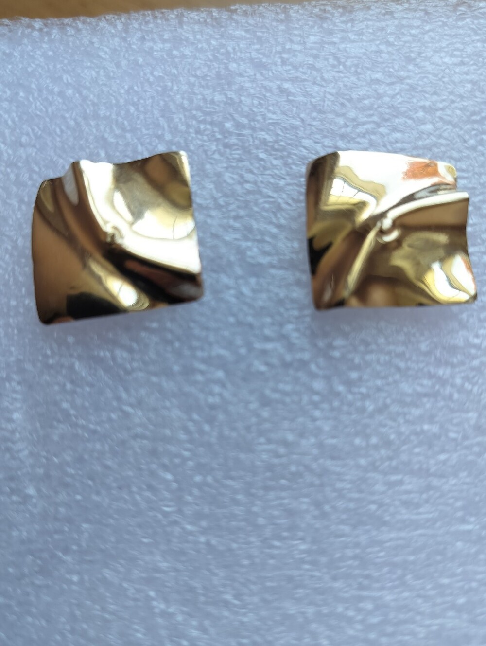 Vintage 14k Yellow Gold  Sculpted Square Stud Earrings